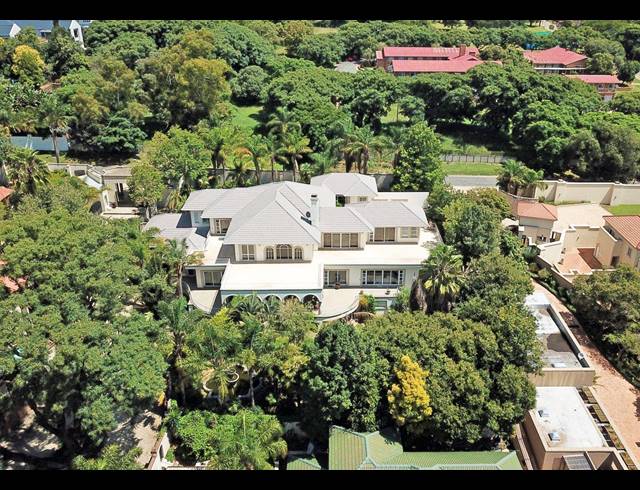BEDROOM HOUSE FOR SALE IN SANDHURST